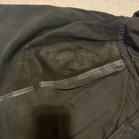 Banana Republic Women’s Lambs Leather Pleated Mini Skirt • Black • Size 10 - Picture 10 of 10